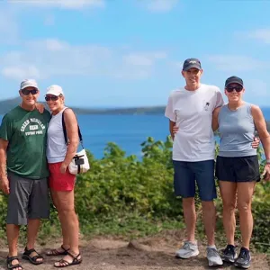 Vue rapprochée du pic volcanique du Mont Otemanu à Bora Bora