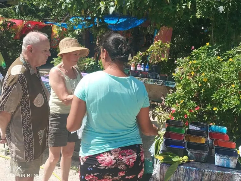 Step-by-step traditional Pareo tying demonstration for tourists in Bora Bora