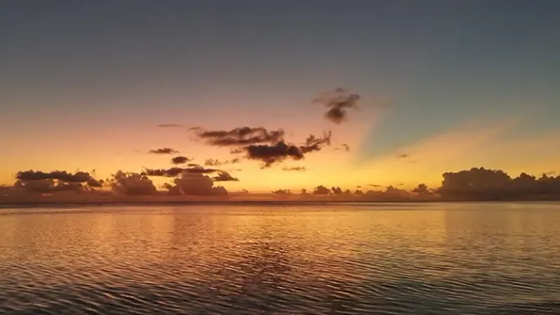 Spectacular sunset view over Mount Otemanu and lagoon from Hitia View Point in Bora Bora